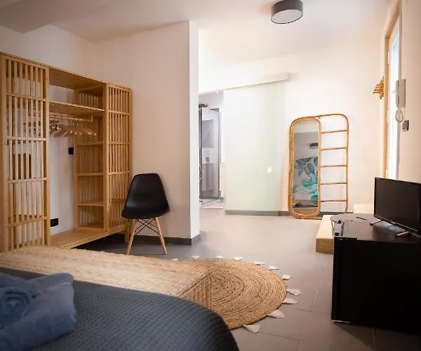 Διαμέρισμα Calefati 384 *