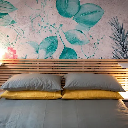 Апартаменти Calefati 384 Барі