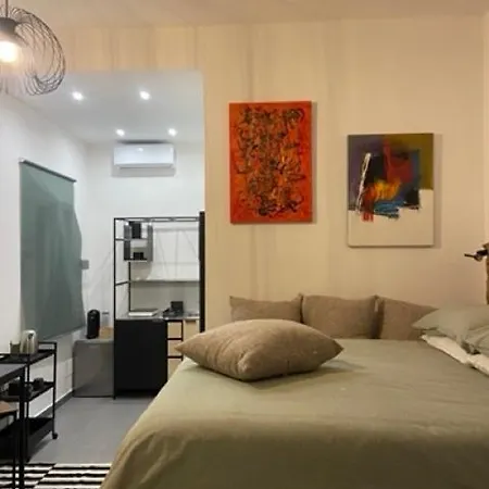 Calefati 384 公寓 *